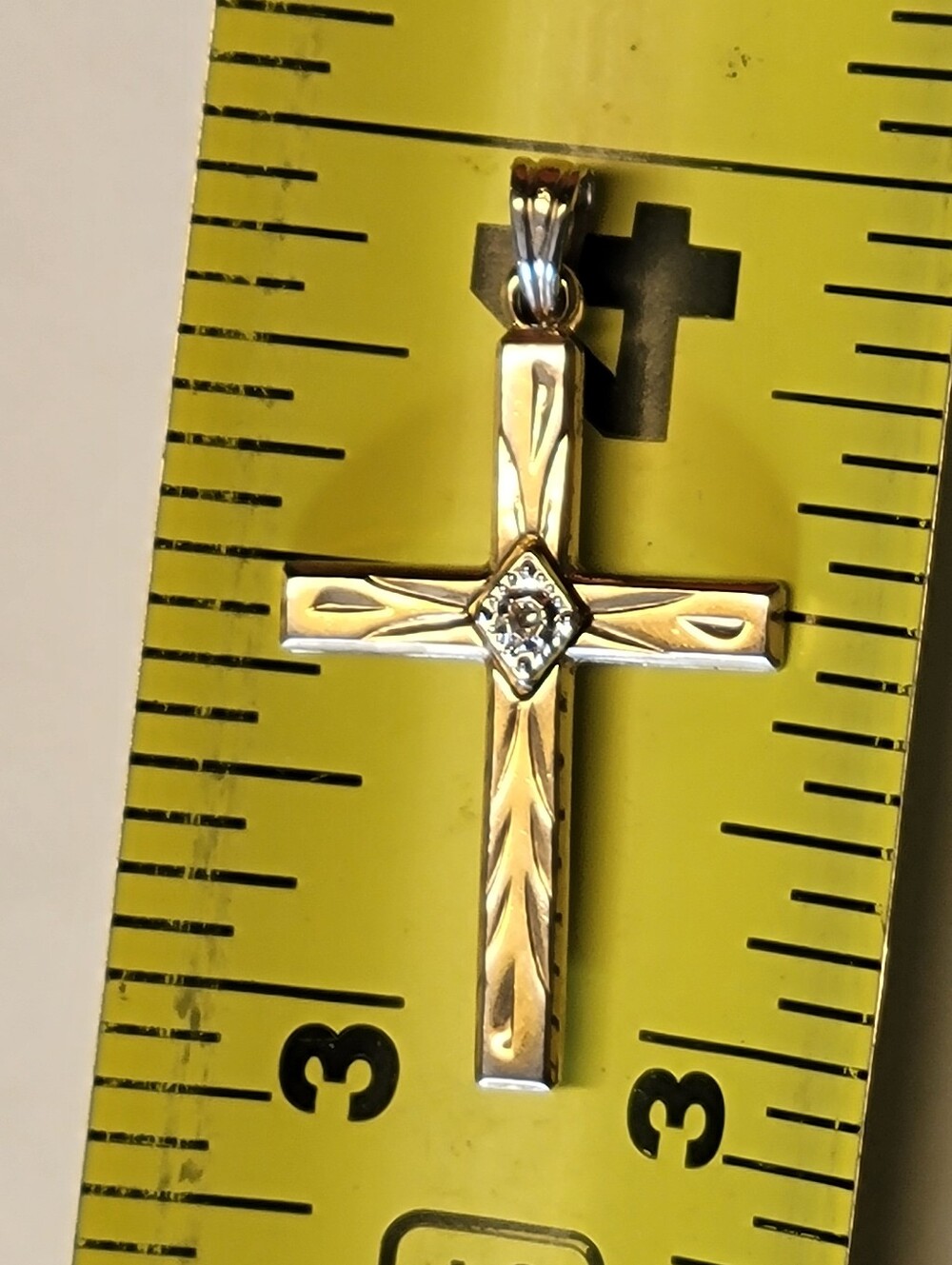 Vintage O.E.C. 14K Gold Filled Engraved Cross Pendant - Picture 3 of 4